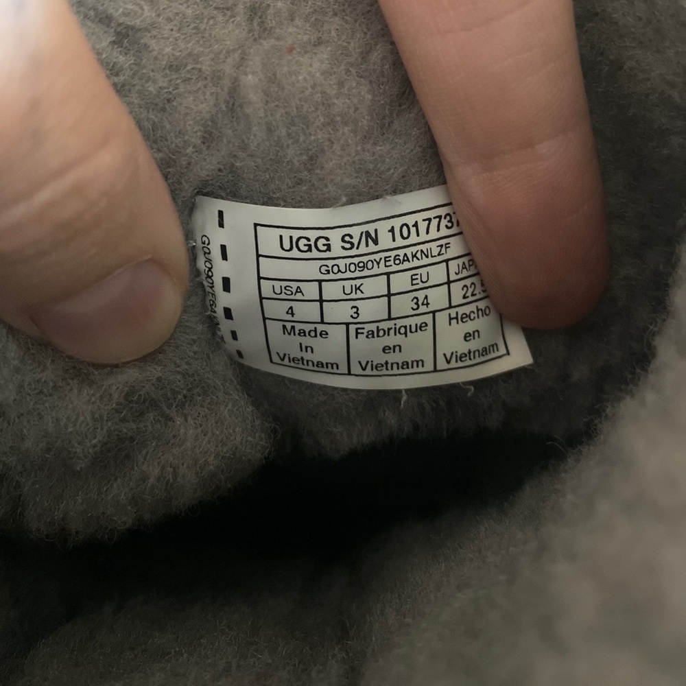 UGG boots - Picture 9 of 10